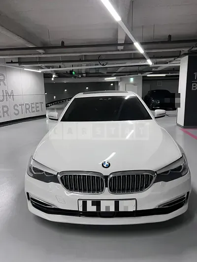 Photo 1 of 13: 2019 BMW 520i Luxury — Korean insurance auction