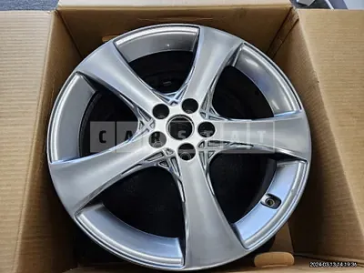 Photo 1 of 3: 2020 Genesis (parts) G80 Wheel — Korean insurance auction