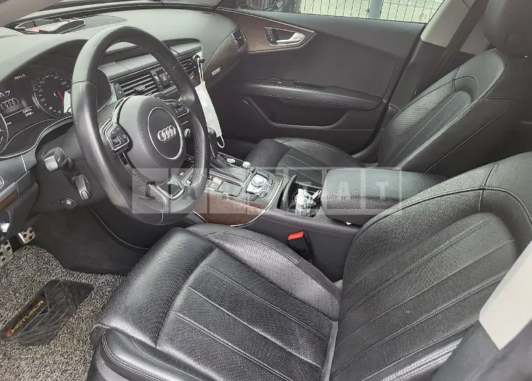 Photo 2 of 23: 2016 Audi A7 40 TFSI quattro, VIN WAUZZZ4G7GN068475 — Korean insurance auction