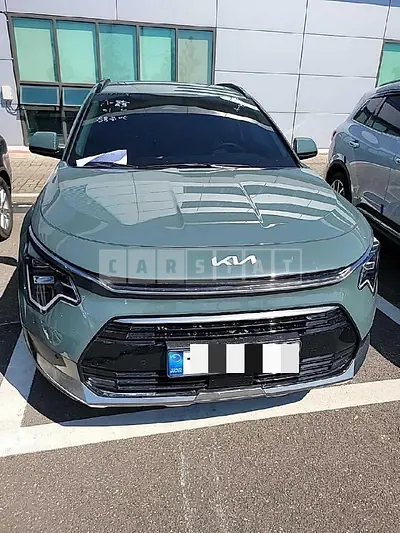 Photo 1 of 13: 2022 BMW Hybrid With Saliva — Korean insurance auction