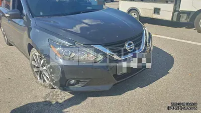 Photo 1 of 13: 2017 Nissan Altima 2.5, VIN 1N4AL3AP8HC215067 — Korean insurance auction