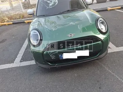 2025 BMW MINI Cooper C Five-door