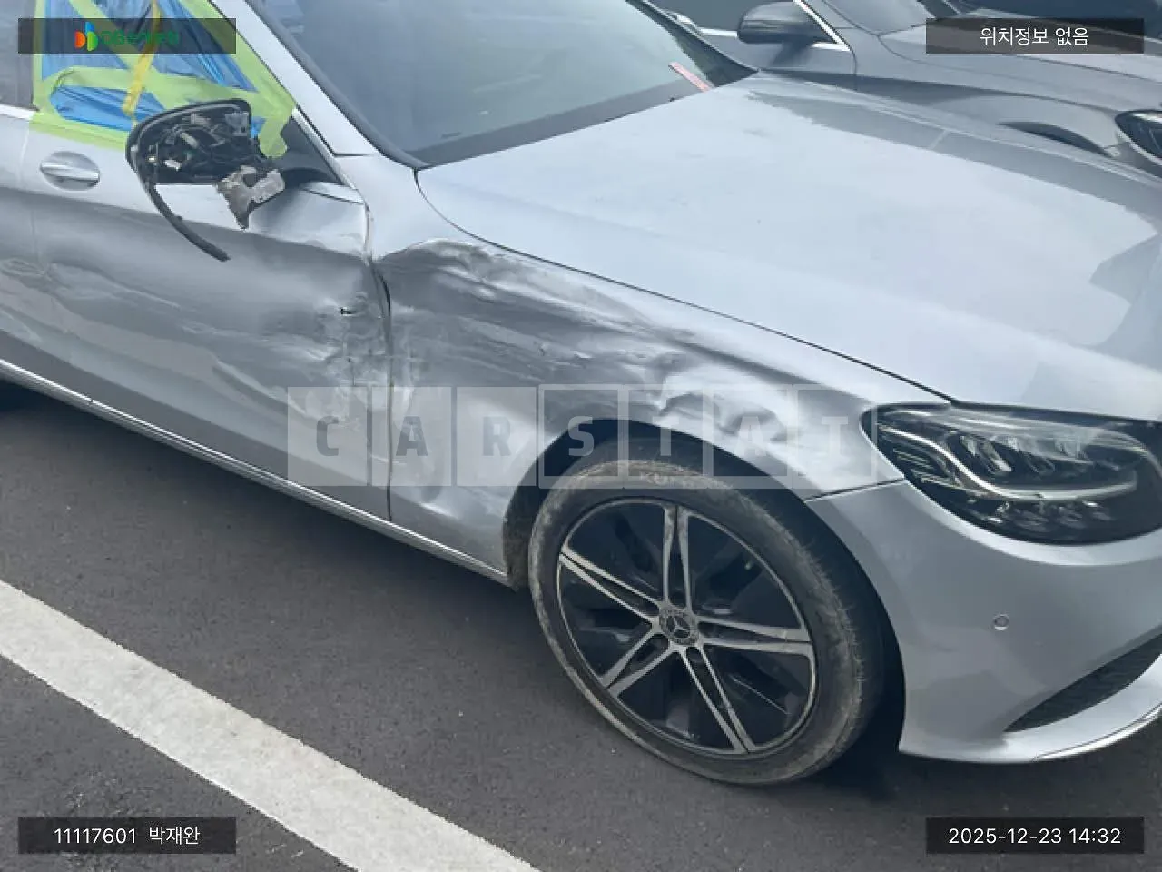 Photo 2 of 32: 2019 Mercedes-Benz C220d 4Matic, VIN WDDWF1FB6KR438422 — Korean insurance auction