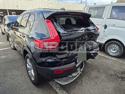 Photo 1 of 14: 2021 Volvo XC40B4 AWD — Korean insurance auction