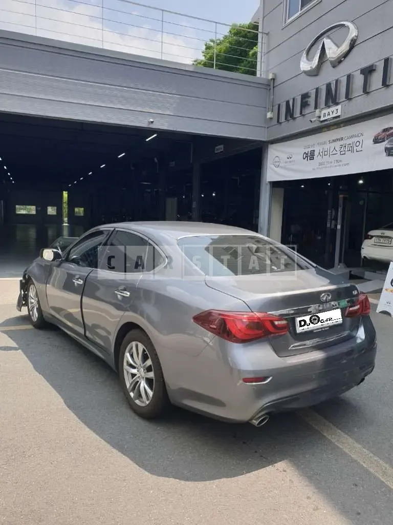 Photo 2 of 18: 2019 Infiniti Q70 3.7, VIN JNKBY11EXKM250101 — Korean insurance auction