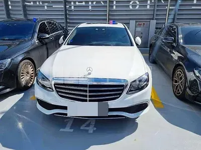 Photo 1 of 25: 2016 Mercedes-Benz Subsequent E220 d — Korean insurance auction
