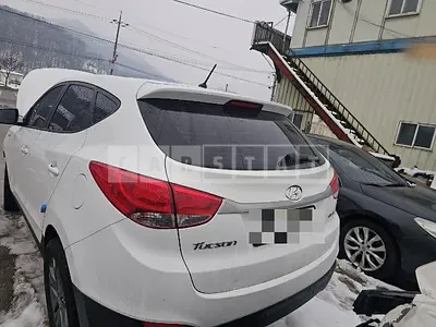 Photo 1 of 6: 2014 Hyundai Tucson ix — Korean insurance auction