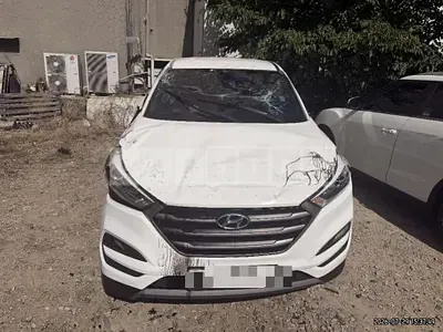 Photo 1 of 15: 2015 Hyundai Tucson TL — Korean insurance auction