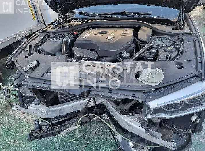 Photo 2 of 8: 2017 BMW 530i — Korean insurance auction