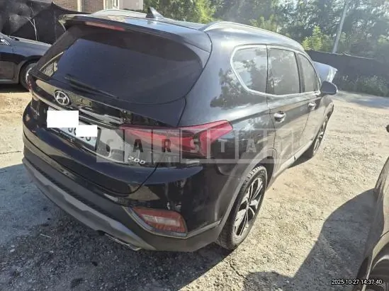 Photo 2 of 14: 2019 Hyundai Santa Fe, VIN KMHS381BBKU033348 — Korean insurance auction