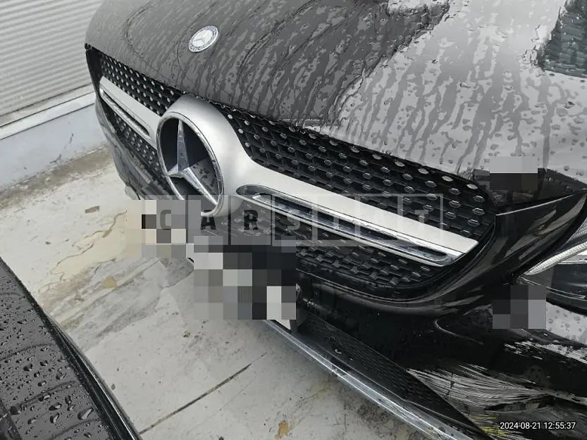 Photo 2 of 53: 2017 Mercedes-Benz GLC220 d 4Matic Coupe — Korean insurance auction