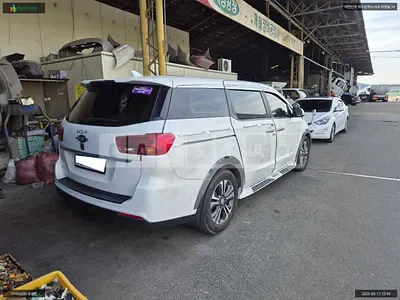 Photo 1 of 30: 2020 Kia Carnival, VIN KNHMF37ABLS665874 — Korean insurance auction