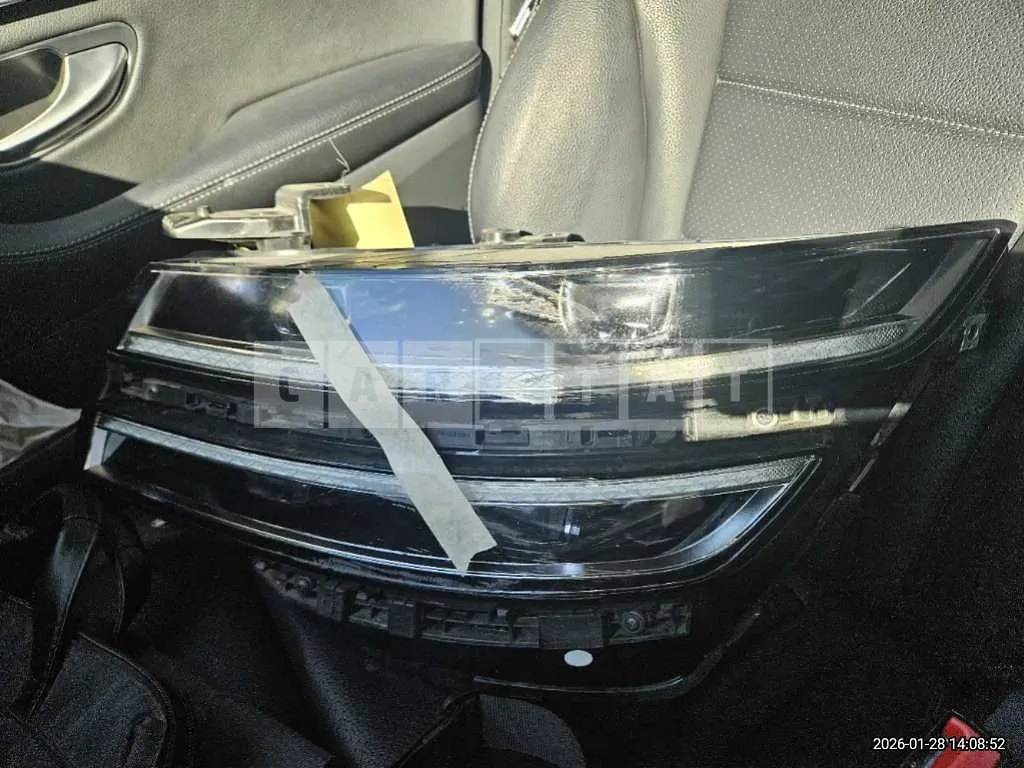 Photo 3 of 3: 2021 Genesis (parts) G80 Headlamp — Korean insurance auction