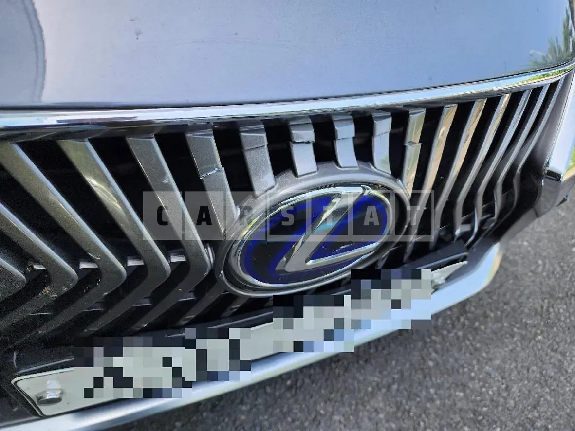 Photo 2 of 13: 2019 Lexus ES300h — Korean insurance auction