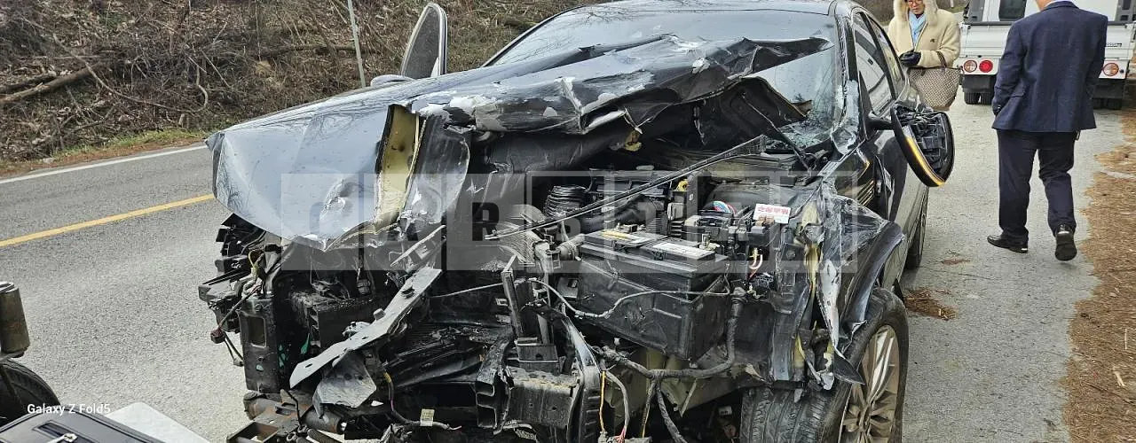 Photo 2 of 15: 2019 Kia K5, VIN KNAGU411BKA342515 — Korean insurance auction