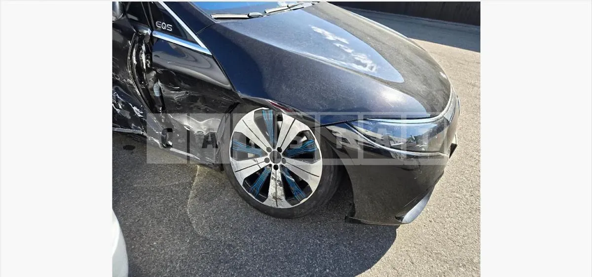 Photo 2 of 24: 2023 Mercedes-Benz EQS450 Electric Car — Korean insurance auction