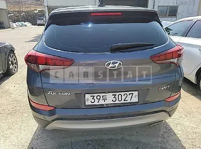 Photo 1 of 8: 2018 Hyundai Tucson, VIN KMHJ2815GJU555398 — Korean insurance auction