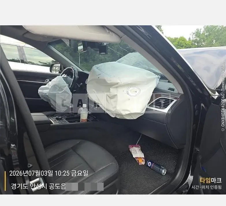 Photo 2 of 6: 2016 Genesis Dh — Korean insurance auction