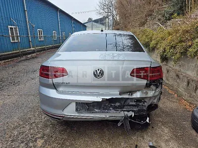 Photo 1 of 12: 2018 Volkswagen Passat GT 2.0 TDI — Korean insurance auction