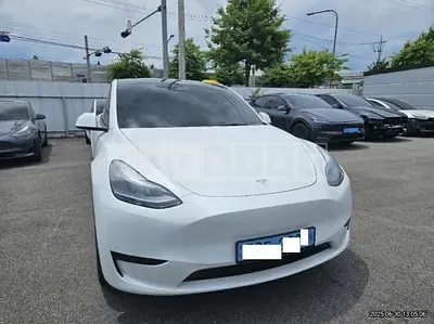 Photo 1 of 33: 2024 Tesla Model Y RWD, VIN LRWYGCF53RC207869 — Korean insurance auction