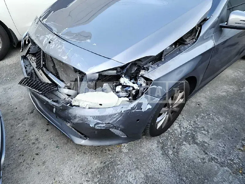 Photo 2 of 18: 2017 Mercedes-Benz A200, VIN WDDBF4DB2HJ531304 — Korean insurance auction