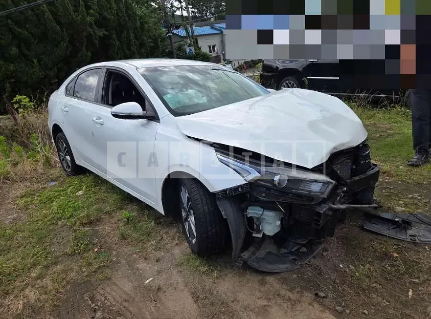 Photo 2 of 9: 2021 Kia Cz — Korean insurance auction