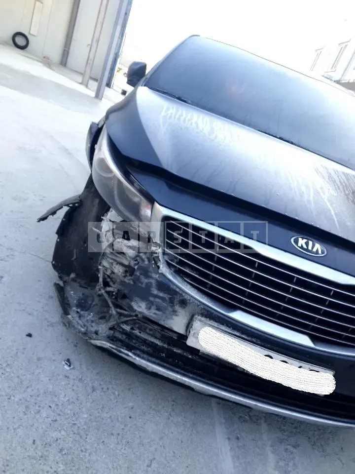 Photo 2 of 24: 2016 Kia Carnival, VIN KNAMC81ABGS200023 — Korean insurance auction