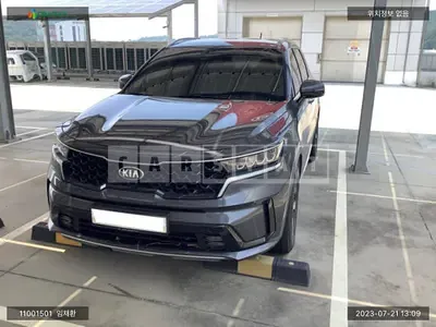 Photo 1 of 18: 2020 Kia Sorento /Sorrento, VIN KNARL81BGMA025523 — Korean insurance auction