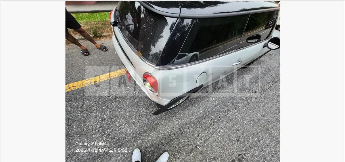 Photo 2 of 20: 2018 MINI Cooper D — Korean insurance auction