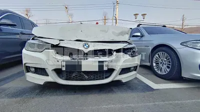 Photo 1 of 7: 2016 BMW 320d, VIN WBA8C5101GK640106 — Korean insurance auction
