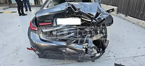 Photo 2 of 27: 2022 BMW 320i — Korean insurance auction