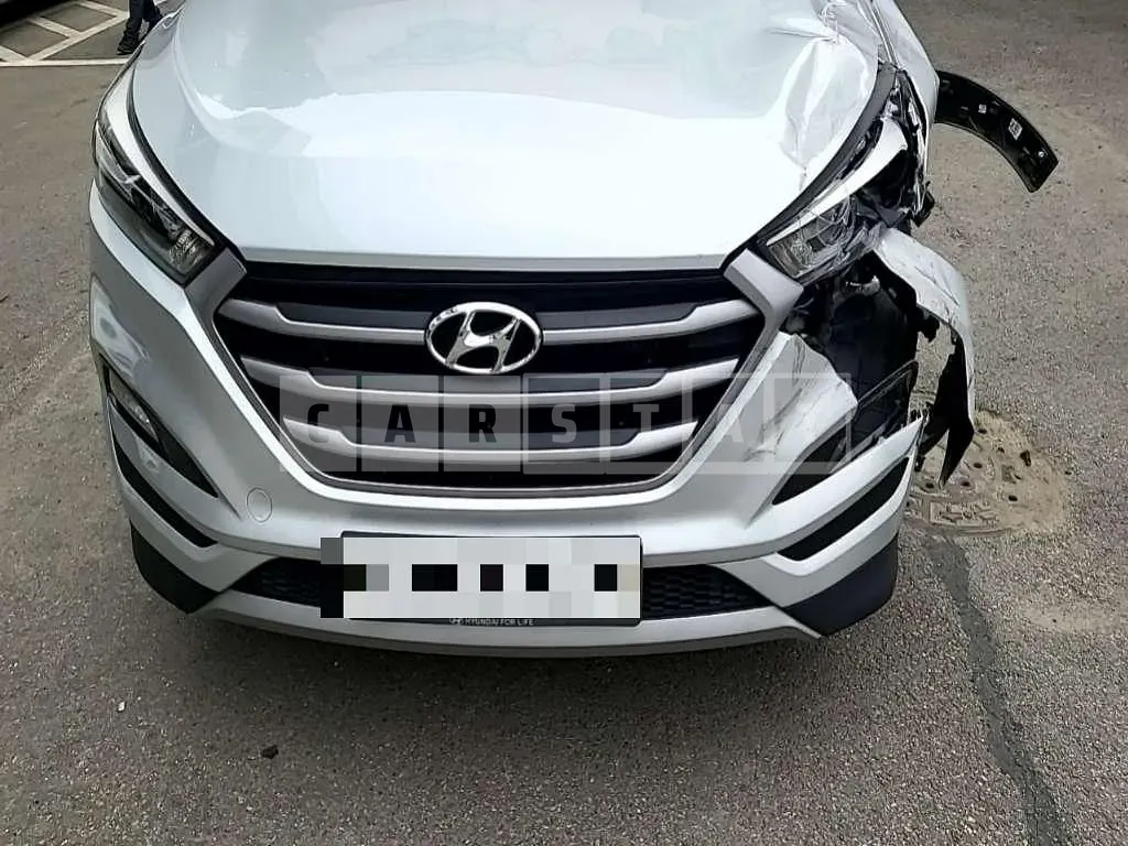 Photo 2 of 10: 2016 Hyundai Tucson TL — Korean insurance auction