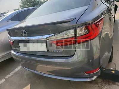 Photo 1 of 29: 2018 Lexus ES300h — Korean insurance auction