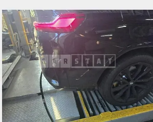 Photo 2 of 13: 2025 BMW X4 xDrive20i — Korean insurance auction