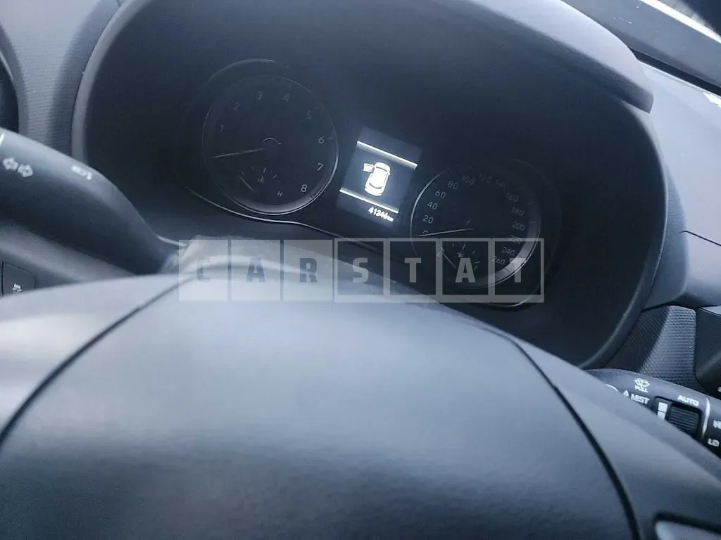 Photo 2 of 23: 2018 Hyundai Kona 1.6 — Korean insurance auction