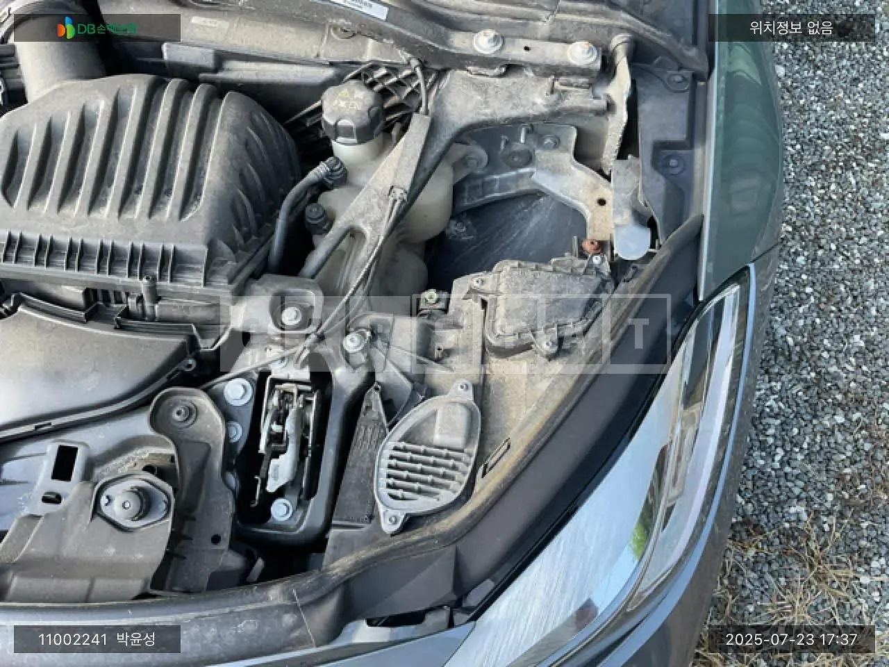 Photo 2 of 11: 2023 BMW 120i, VIN WBA7L7100P7L75057 — Korean insurance auction