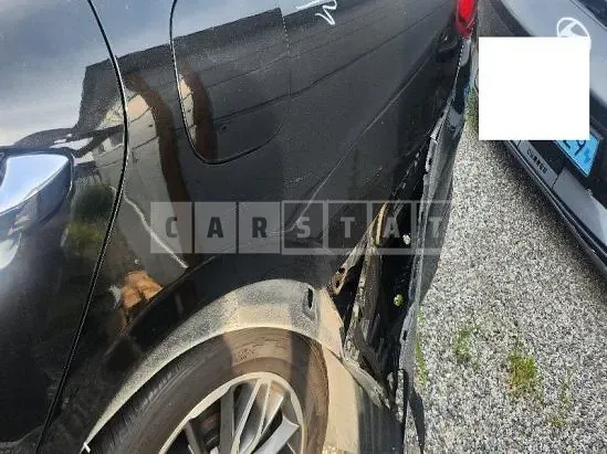 Photo 2 of 18: 2021 Kia K5 — Korean insurance auction