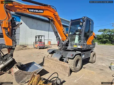 Photo 1 of 46: 2022 Excavator /DX55W-5, VIN DHKCEWAXKN6004990 — Korean insurance auction