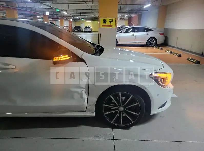 Photo 2 of 14: 2015 Mercedes-Benz CLA200 CDI — Korean insurance auction