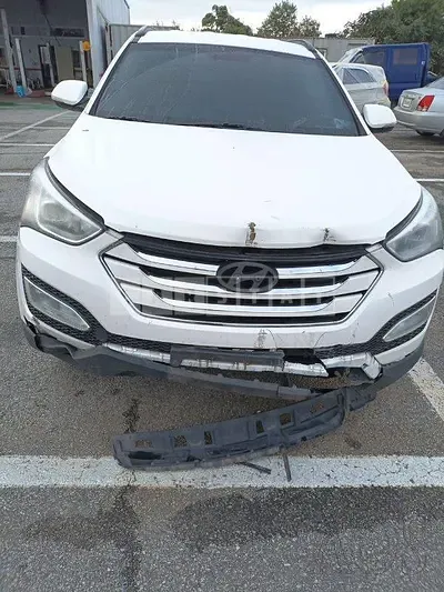 Photo 1 of 9: 2014 Hyundai Santa Fe 2.0 — Korean insurance auction