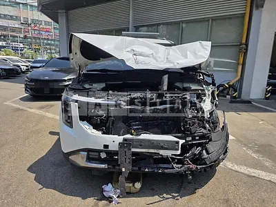Photo 1 of 12: 2024 Kia Carnivals — Korean insurance auction
