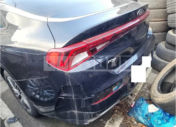 Photo 2 of 19: 2021 Kia K5, VIN KNAG741BBMA101711 — Korean insurance auction