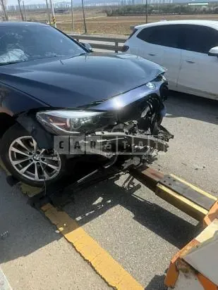 Photo 2 of 4: 2017 BMW 320d GranTurismo — Korean insurance auction