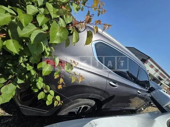 Photo 2 of 5: 2018 Hyundai Santa Fe TM — Korean insurance auction
