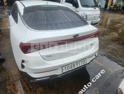 Photo 1 of 13: 2020 Kia K5 — Korean insurance auction