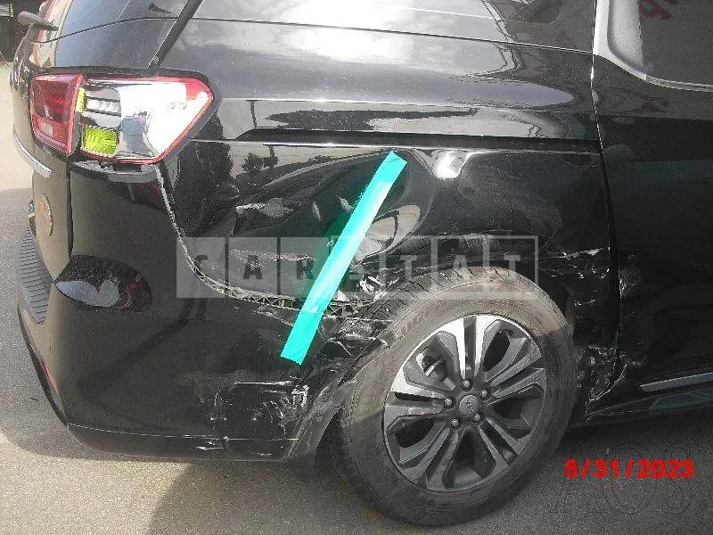 Photo 2 of 10: 2019 Kia Carnivals, VIN KNAMB81ABKS610561 — Korean insurance auction