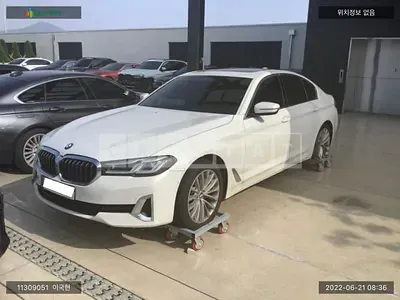 Photo 1 of 13: 2021 BMW 523d xDrive, VIN WBA31ES0XMWX18319 — Korean insurance auction