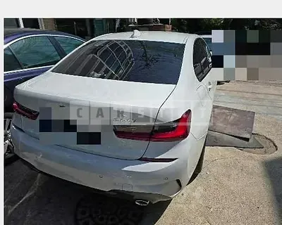 Photo 1 of 11: 2022 BMW 320i — Korean insurance auction