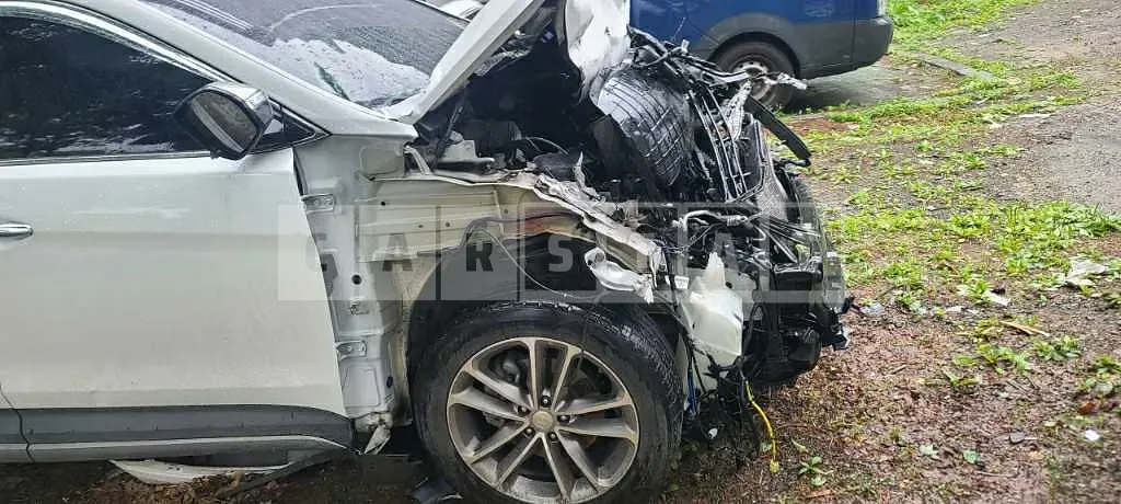 Photo 2 of 7: 2018 Hyundai Santa Fe — Korean insurance auction