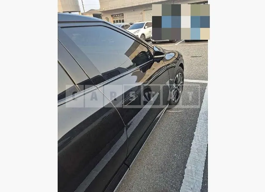 Photo 2 of 11: 2023 Kia EV6 Long Range Earth Electric Car — Korean insurance auction